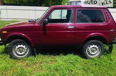 Хэтчбек ВАЗ / Lada 21213 Niva 2002 в Ямполе