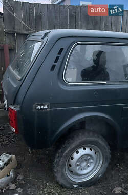 Внедорожник / Кроссовер ВАЗ 21213 Niva 1986 в 