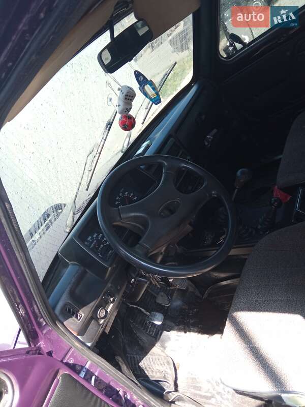 Внедорожник / Кроссовер ВАЗ / Lada 21213 Niva 2004 в Герце
