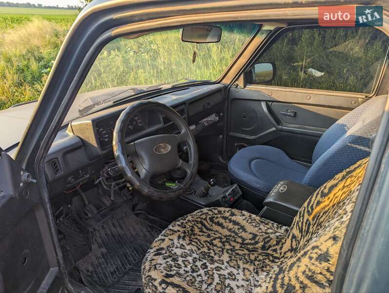 Внедорожник / Кроссовер ВАЗ / Lada 21213 Niva 2004 в Кобеляках