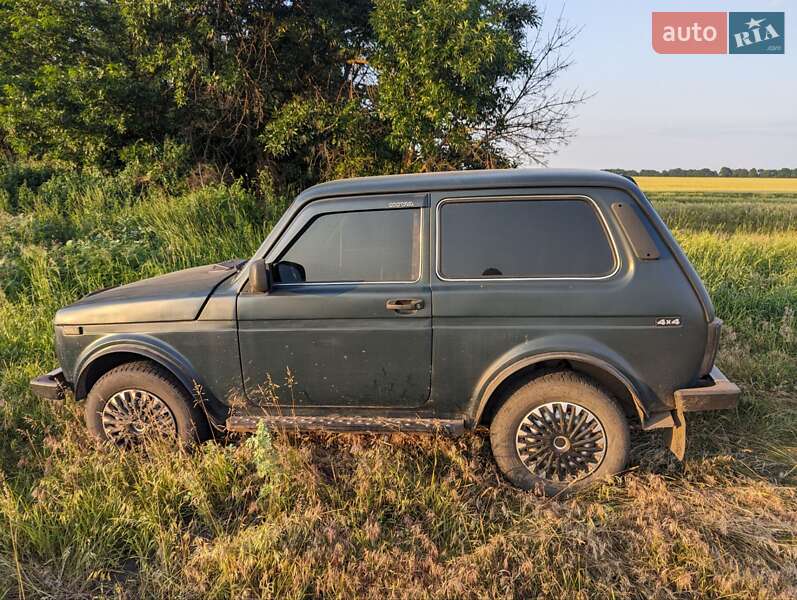 Внедорожник / Кроссовер ВАЗ / Lada 21213 Niva 2004 в Кобеляках