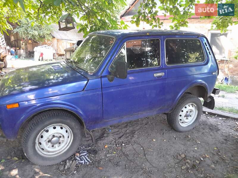 Внедорожник / Кроссовер ВАЗ / Lada 21213 Niva 1990 в Талалаевке