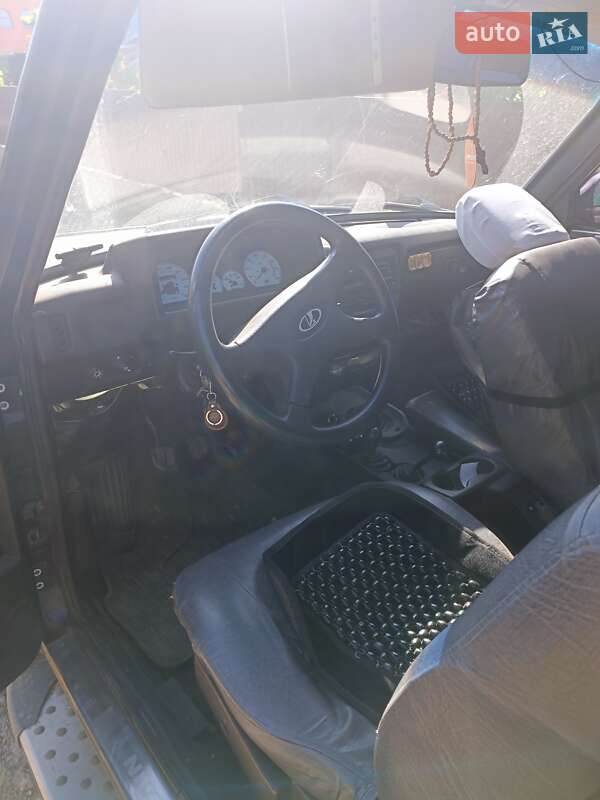 Внедорожник / Кроссовер ВАЗ / Lada 21213 Niva 2001 в Одессе