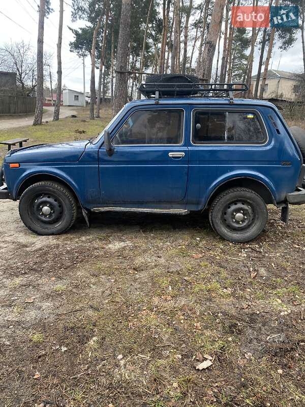 Внедорожник / Кроссовер ВАЗ / Lada 21213 Niva 2001 в Радомышле