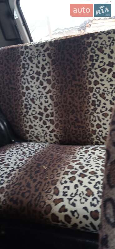 Позашляховик / Кросовер ВАЗ / Lada 21213 Niva 2001 в Гайсину