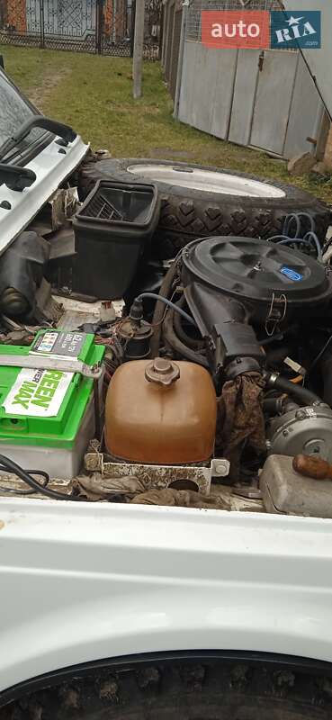 Позашляховик / Кросовер ВАЗ / Lada 21213 Niva 2001 в Гайсину