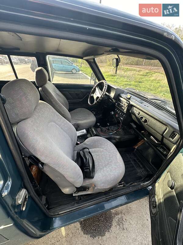 Позашляховик / Кросовер ВАЗ / Lada 21213 Niva 2002 в Харкові