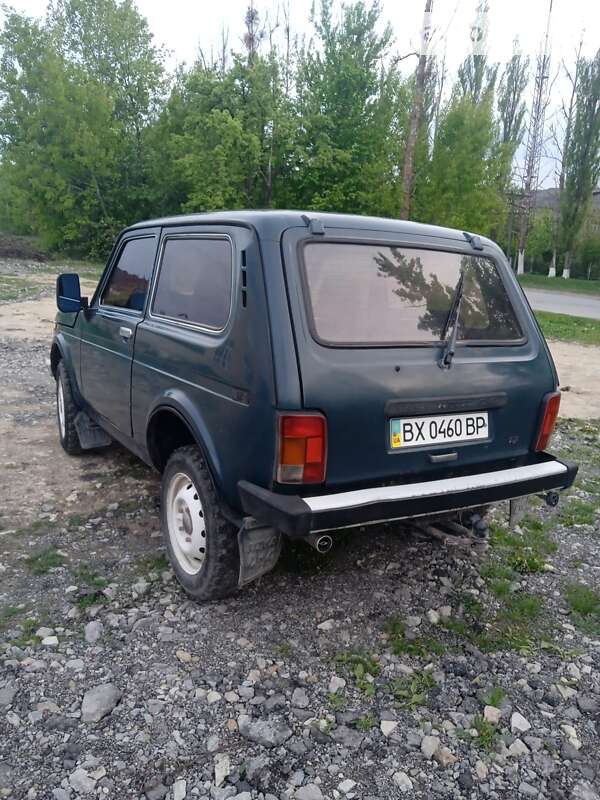 Внедорожник / Кроссовер ВАЗ / Lada 21213 Niva 2000 в Новой Ушице