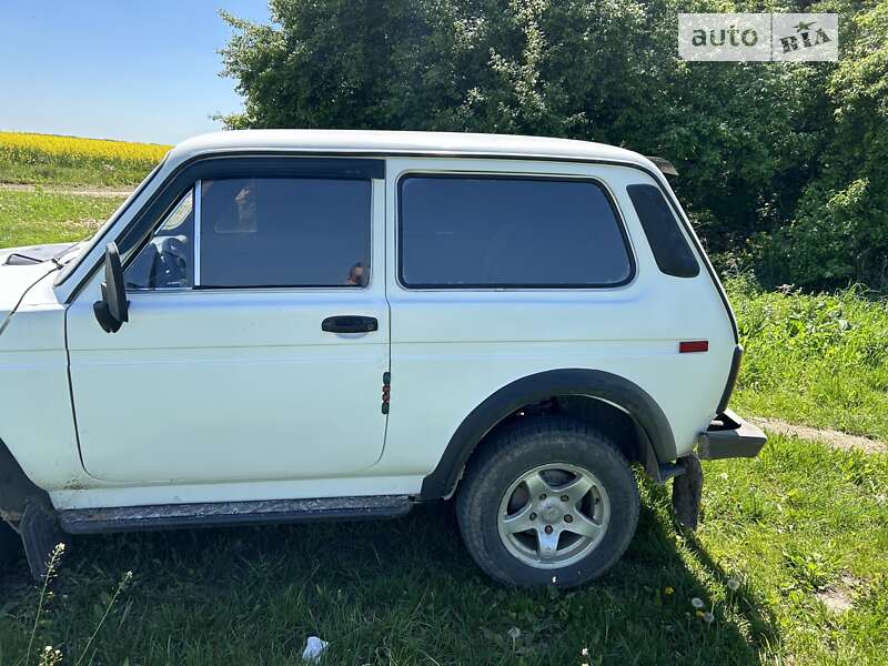 Внедорожник / Кроссовер ВАЗ / Lada 21213 Niva 1996 в Хмельницком