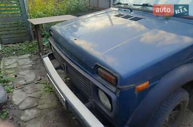 Внедорожник / Кроссовер ВАЗ 21213 Niva 2002 в 