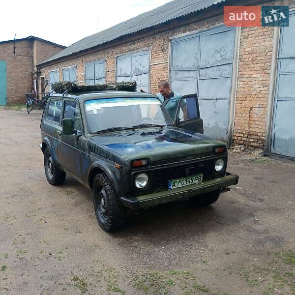 Позашляховик / Кросовер ВАЗ / Lada 21213 Niva 2001 в Миронівці