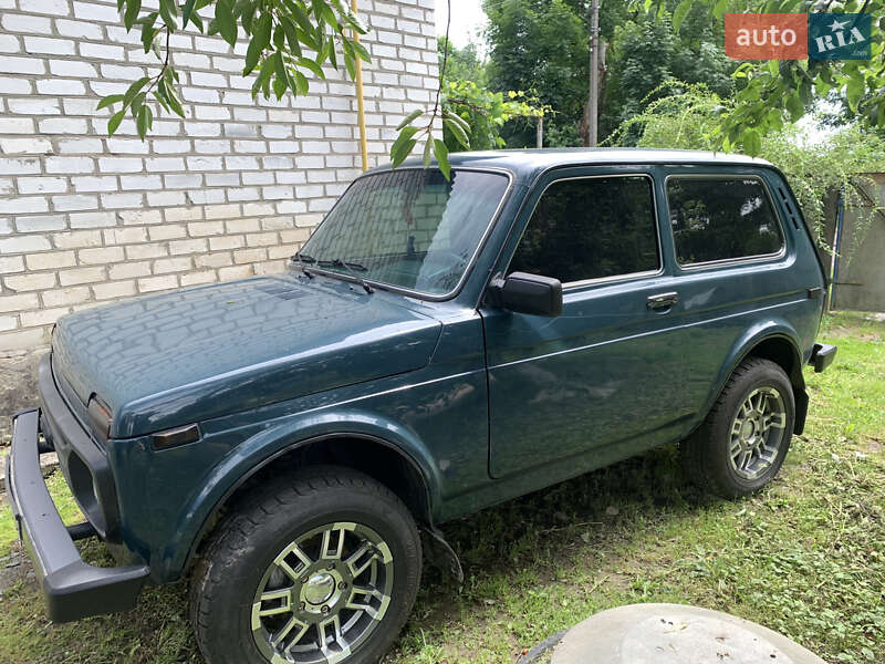 Внедорожник / Кроссовер ВАЗ / Lada 21213 Niva 2000 в Народичах