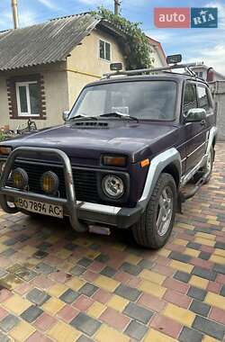 Позашляховик / Кросовер ВАЗ 21213 Niva 2002 в 