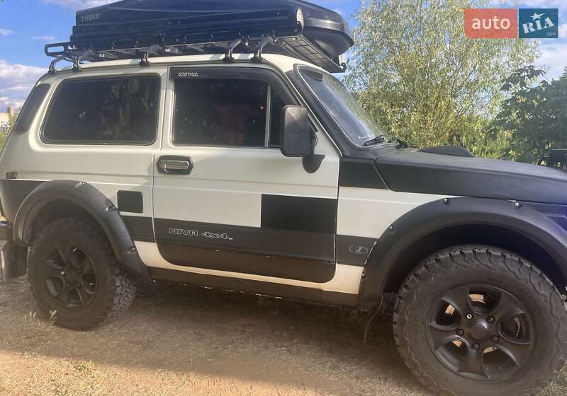 Позашляховик / Кросовер ВАЗ / Lada 21213 Niva 1995 в Херсоні