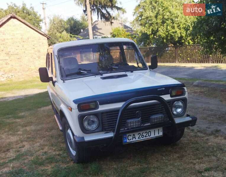 Внедорожник / Кроссовер ВАЗ 21213 Niva 1996 в 