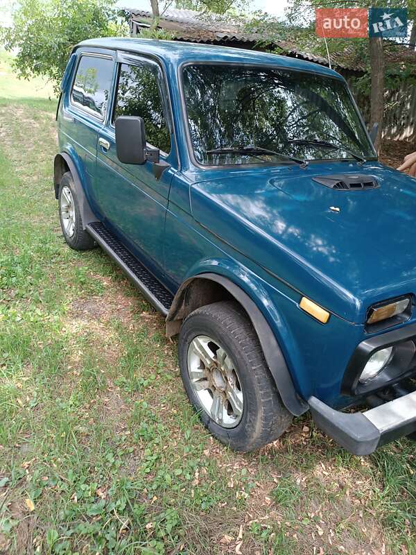 Внедорожник / Кроссовер ВАЗ / Lada 21213 Niva 2002 в Каневе