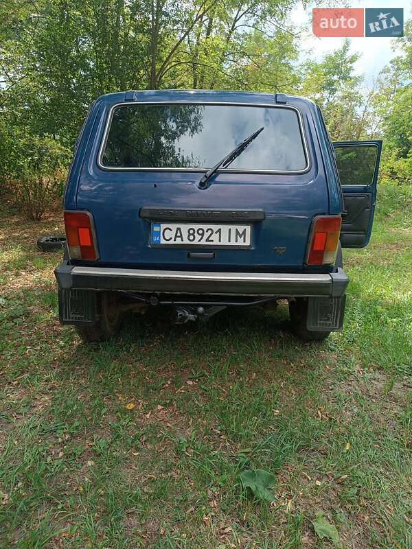 Внедорожник / Кроссовер ВАЗ / Lada 21213 Niva 2002 в Каневе