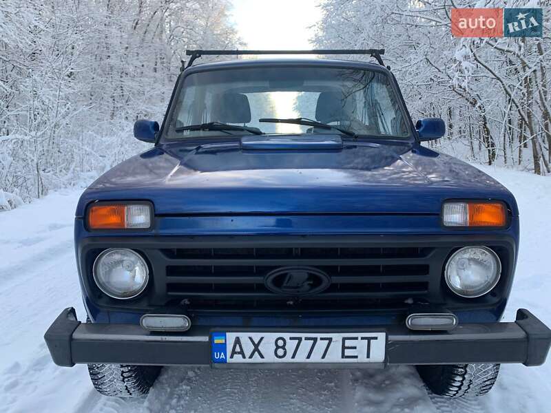 Універсал ВАЗ / Lada 21213 Niva 2003 в Харкові