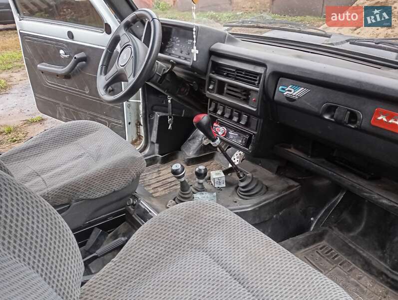 Внедорожник / Кроссовер ВАЗ / Lada 21213 Niva 2002 в Недригайлове