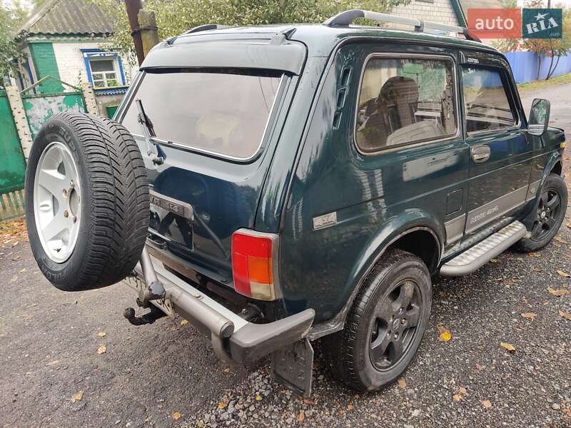 Внедорожник / Кроссовер ВАЗ / Lada 21213 Niva 2005 в Миргороде