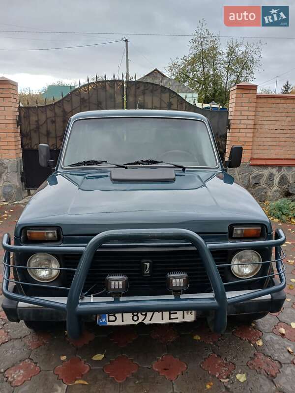 Внедорожник / Кроссовер ВАЗ 21213 Niva 2003 в 
