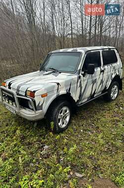 Внедорожник / Кроссовер ВАЗ 21213 Niva 2004 в 