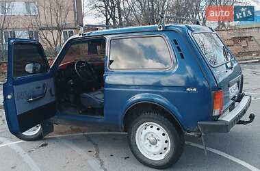 Позашляховик / Кросовер ВАЗ / Lada 21213 Niva 2001 в Черкасах