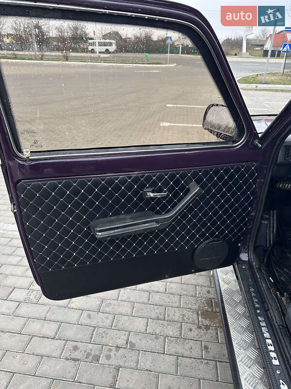 Внедорожник / Кроссовер ВАЗ / Lada 21213 Niva 1998 в Измаиле