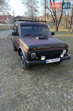 Позашляховик / Кросовер ВАЗ / Lada 21213 Niva 2003 в Корсунь-Шевченківському