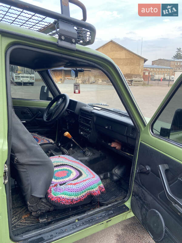 Внедорожник / Кроссовер ВАЗ / Lada 21213 Niva 2003 в Коростене фото 6 Внедорожник / Кроссовер ВАЗ / Lada 21213 Niva 2003 в Коростене