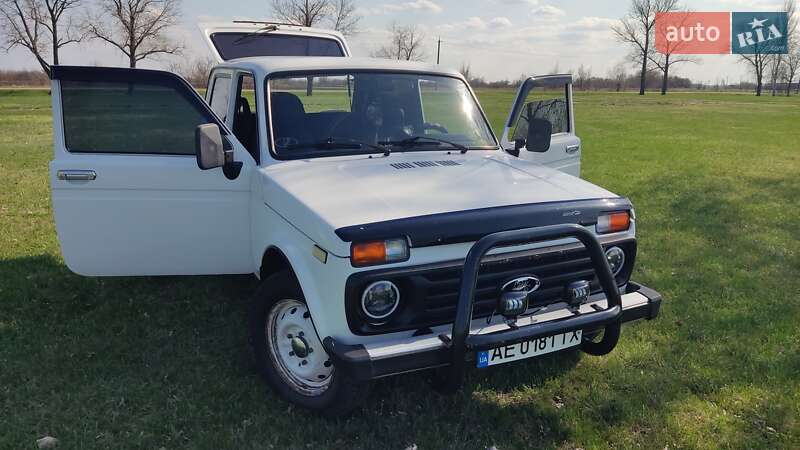 Внедорожник / Кроссовер ВАЗ / Lada 21213 Niva 2003 в Петрове фото 2 Внедорожник / Кроссовер ВАЗ / Lada 21213 Niva 2003 в Петрове