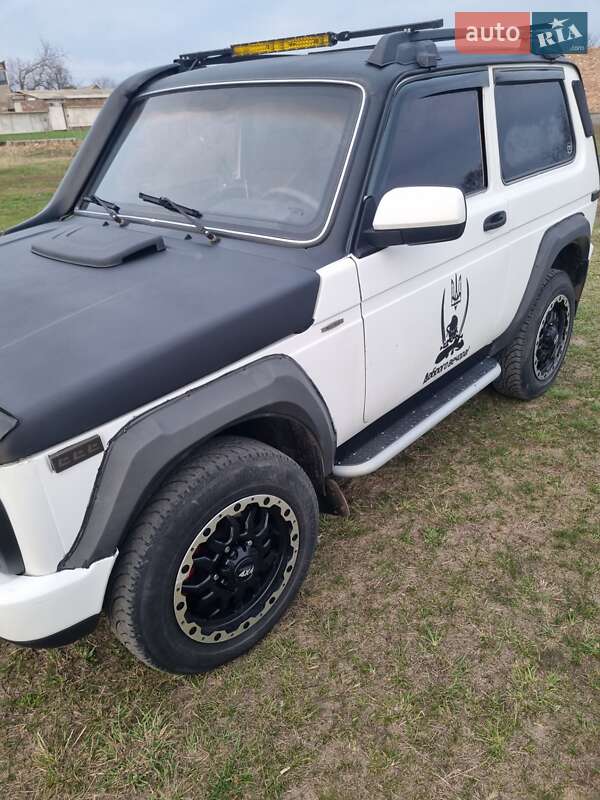 Внедорожник / Кроссовер ВАЗ / Lada 21213 Niva 1995 в Козельщине