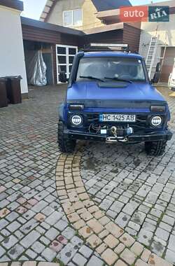 Внедорожник / Кроссовер ВАЗ 21213 Niva 1999 в 
