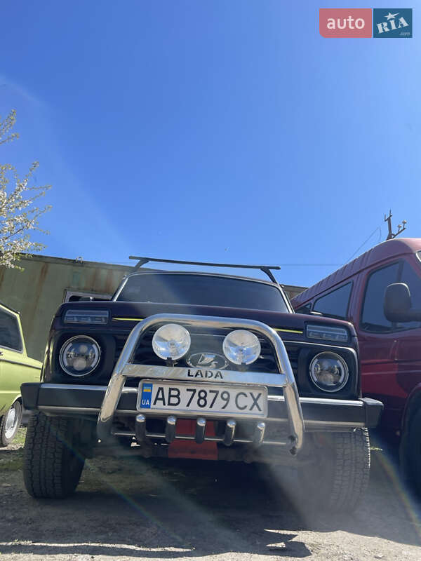 Позашляховик / Кросовер ВАЗ / Lada 21213 Niva 2004 в Гайсину