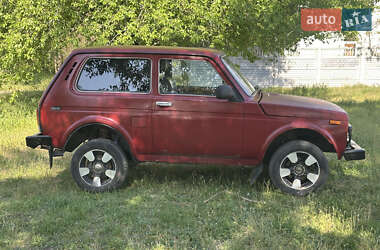 Внедорожник / Кроссовер ВАЗ 21213 Niva 2004 в 