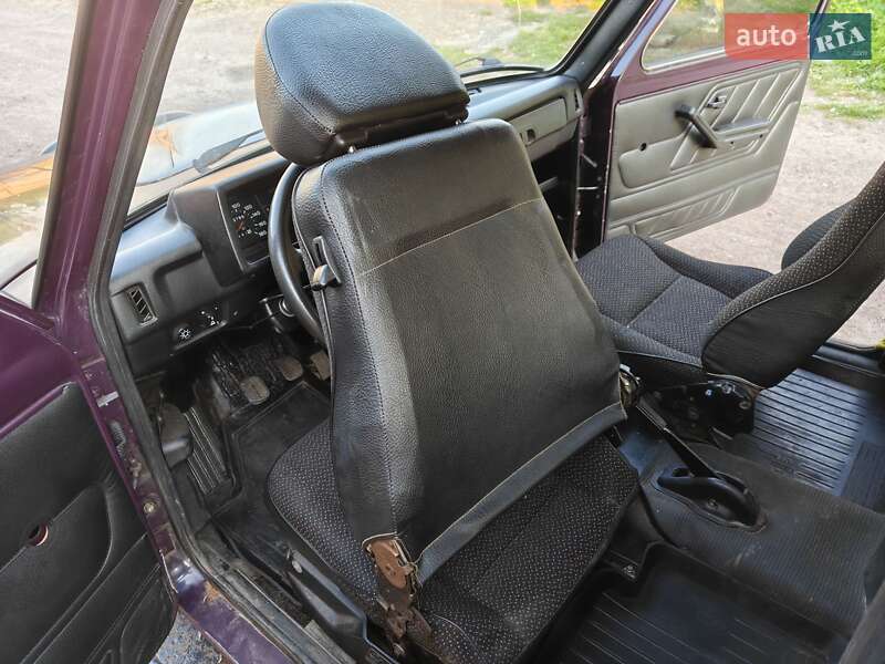 Внедорожник / Кроссовер ВАЗ / Lada 21213 Niva 2005 в Чернигове