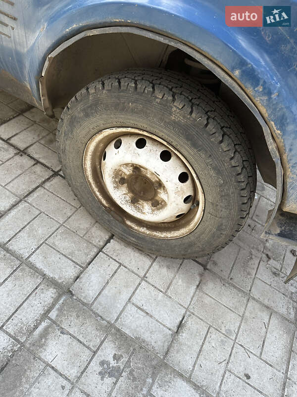 Внедорожник / Кроссовер ВАЗ / Lada 21213 Niva 2004 в Александровке фото 5 Внедорожник / Кроссовер ВАЗ / Lada 21213 Niva 2004 в Александровке