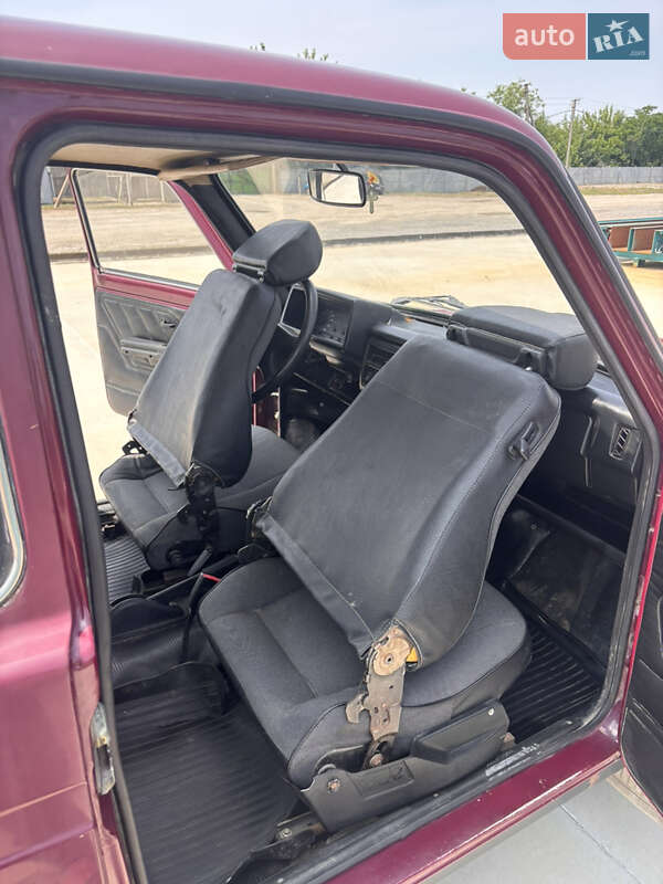 Внедорожник / Кроссовер ВАЗ / Lada 21213 Niva 2002 в Николаеве