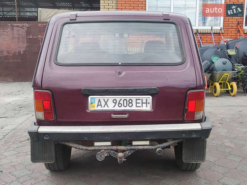 Позашляховик / Кросовер ВАЗ / Lada 21213 Niva 1995 в Краснограді