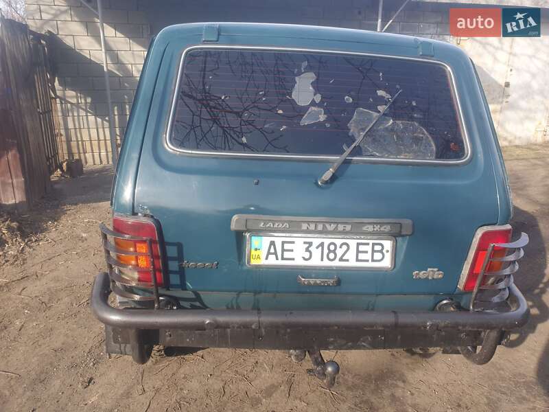 Внедорожник / Кроссовер ВАЗ / Lada 21213 Niva 2000 в Першотравенске