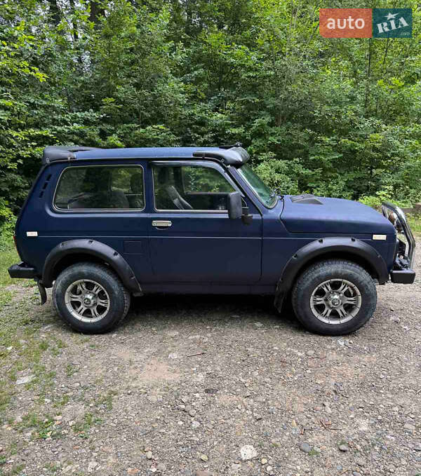 Внедорожник / Кроссовер ВАЗ / Lada 21213 Niva 2005 в Черновцах
