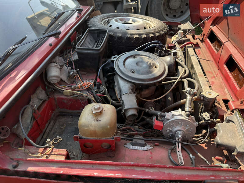 Внедорожник / Кроссовер ВАЗ / Lada 21213 Niva 1995 в Волочиске