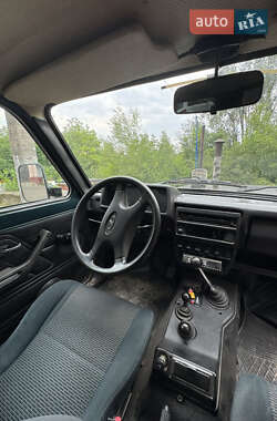 Позашляховик / Кросовер ВАЗ 21213 Niva 2002 в Запоріжжі