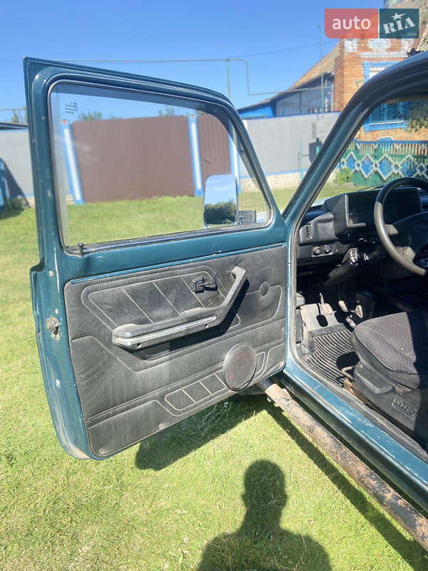 Внедорожник / Кроссовер ВАЗ / Lada 21213 Niva 2004 в Сумах