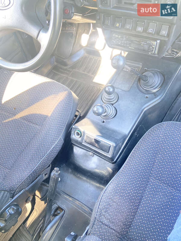 Внедорожник / Кроссовер ВАЗ / Lada 21213 Niva 2004 в Сумах