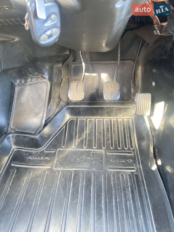 Внедорожник / Кроссовер ВАЗ / Lada 21213 Niva 2004 в Сумах