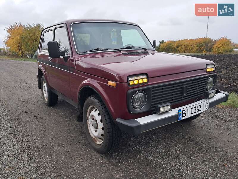 Внедорожник / Кроссовер ВАЗ / Lada 21213 Niva 2004 в Великой Багачке