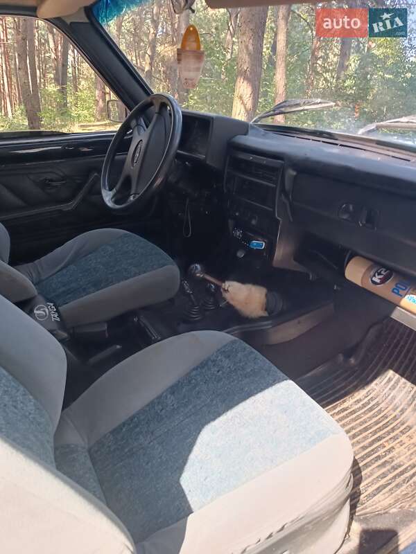Позашляховик / Кросовер ВАЗ / Lada 21213 Niva 2003 в Львові