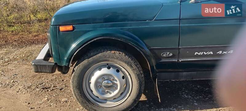 Внедорожник / Кроссовер ВАЗ / Lada 21213 Niva 2002 в Гайсине