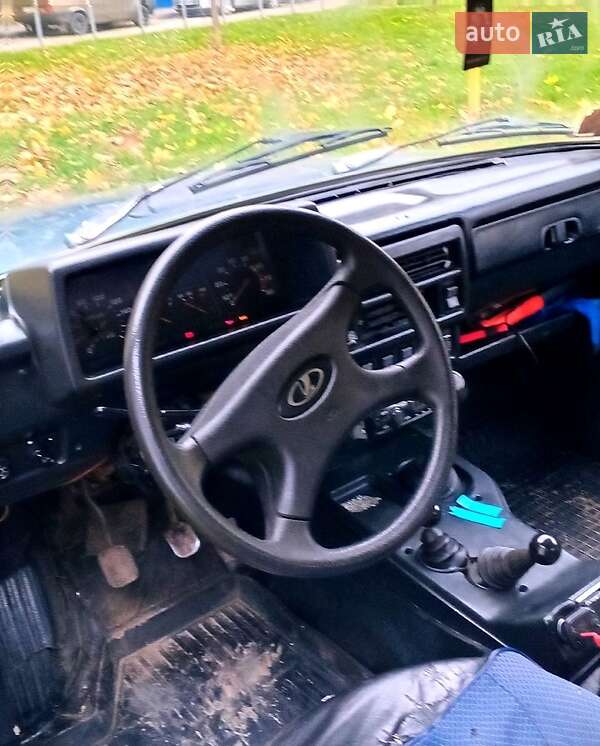 Позашляховик / Кросовер ВАЗ / Lada 21213 Niva 2000 в Дергачах фото 14 Позашляховик / Кросовер ВАЗ / Lada 21213 Niva 2000 в Дергачах